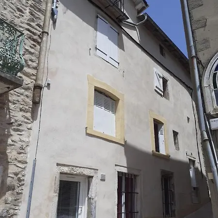 Apartment St-pons-de-thomieres : T3 Au Calme Et Belle Vue. *